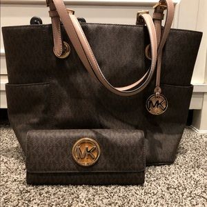 Michael Kors Handbag & Wallet
